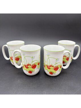 4 VIntage Strawberry Hill Mugs by Mann 1974 Coffee Cups Japan